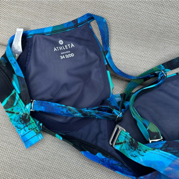 Athleta underwire cross front and back bikini top - Picture 10 of 10